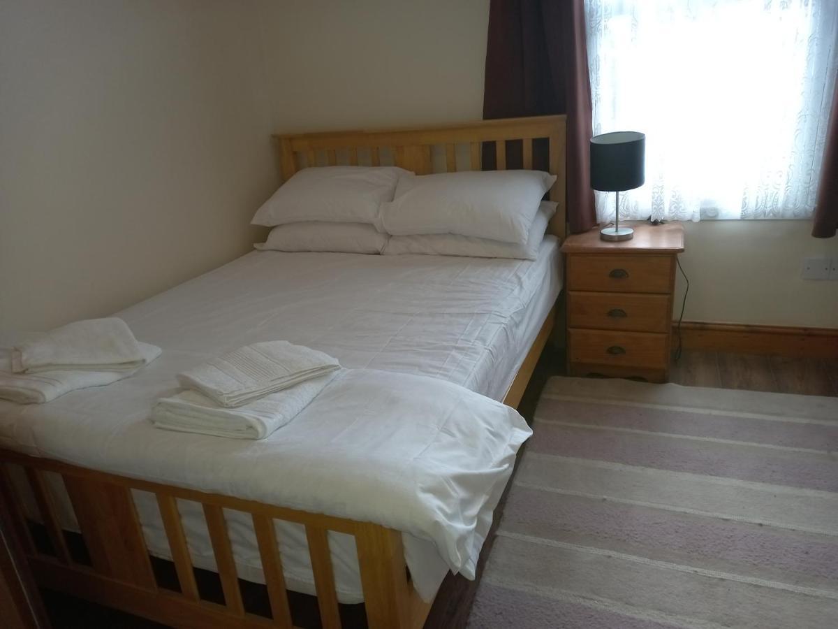 Bubblesbnb- 4 Bedroom House Лондон Экстерьер фото